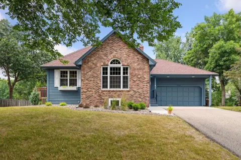 2235 Comstock Ln N, Plymouth, MN 55447