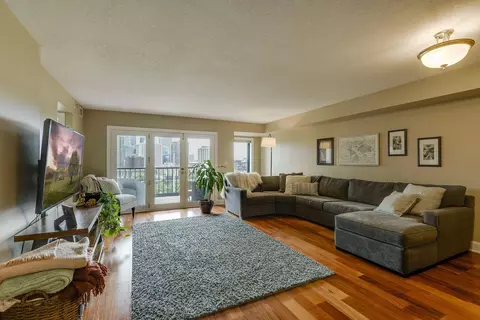110 Bank St SE #L1104, Minneapolis, MN 55414