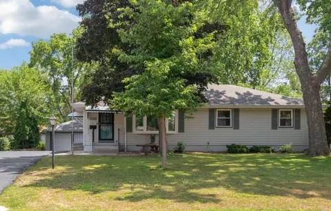 6106 Lee Ave N, Brooklyn Center, MN 55429