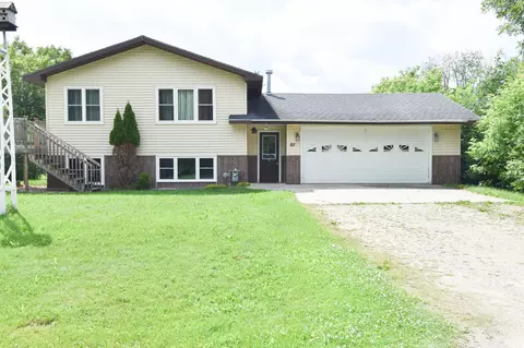 811 Gleason Ave N, Thief River Falls, MN 56701