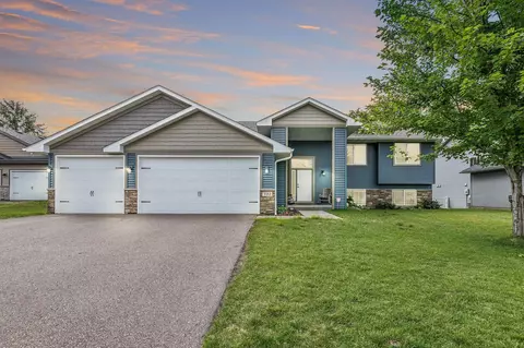 732 100th Ct NE, Blaine, MN 55434