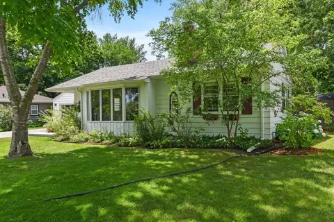 2941 Lee Ave N, Golden Valley, MN 55422