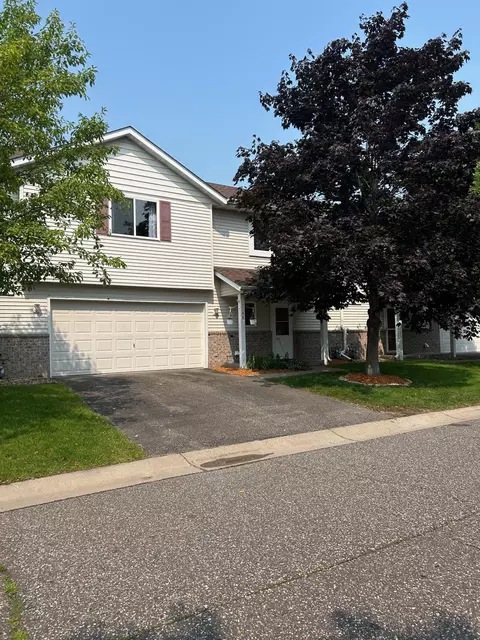 7146 Jorgensen Ln S, Cottage Grove, MN 55016