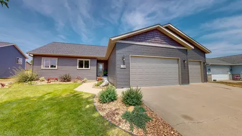 1363 Lone Stone Ct SE, Chatfield, MN 55923