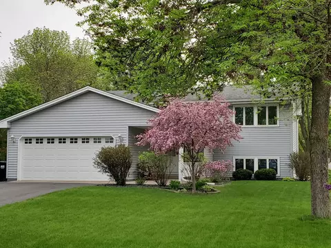 11627 Quebec Ave N, Champlin, MN 55316