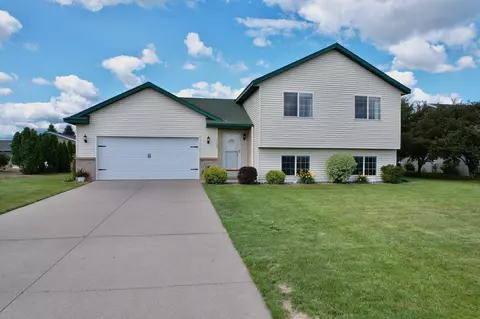 1103 6th Ave NW, Rice, MN 56367