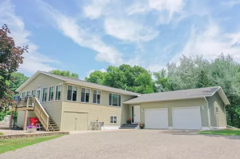 307 E Lake Geneva Rd NE, Alexandria, MN 56308