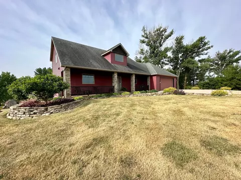 58877 N County Road 8, Plainview, MN 55964 photo 2