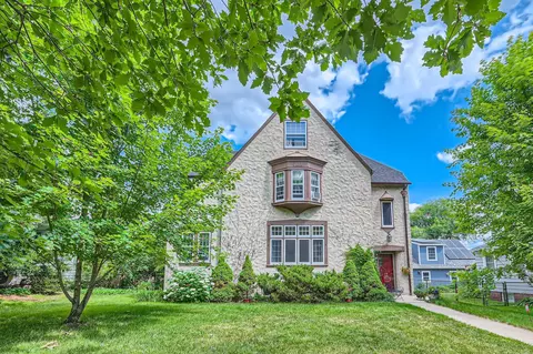 1833 Wellesley Ave, Saint Paul, MN 55105