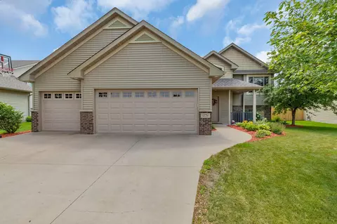 1731 7th St N, Sartell, MN 56377