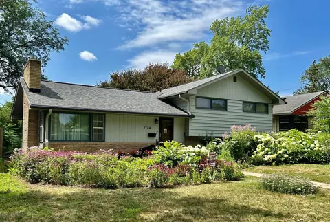 2704 27th Ave NE, Saint Anthony, MN 55418