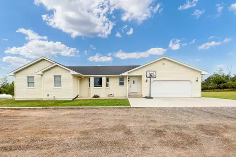 14269 70th Ave, Milaca, MN 56353