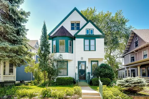 866 Osceola Ave, Saint Paul, MN 55105
