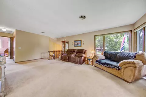 10 Mitchell Dr, Faribault, MN 55021 photo 18