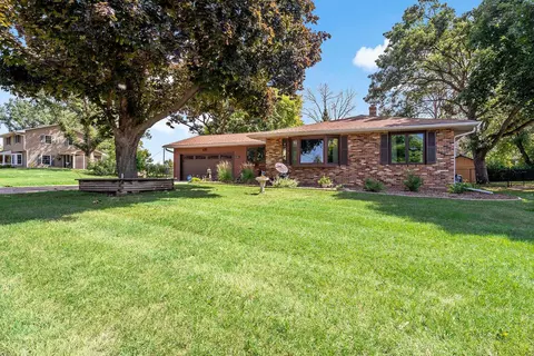 4560 E Greenleaf Dr, Eagan, MN 55123 photo 32