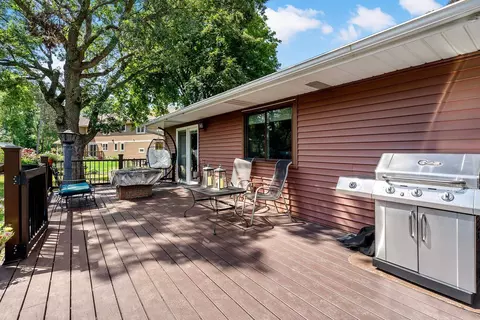 4560 E Greenleaf Dr, Eagan, MN 55123 photo 31