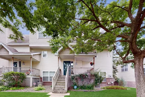 5734 4th St NE, Fridley, MN 55432