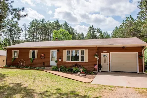 2115 N Brook View Dr, Mora, MN 55051