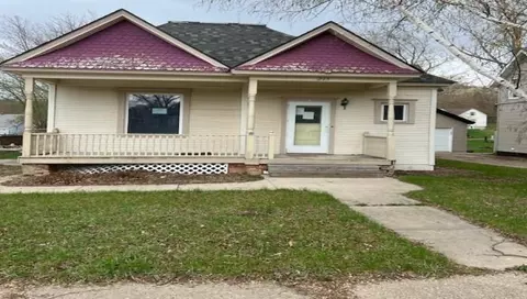 215 Fremont St S, Lake Benton, MN 56149