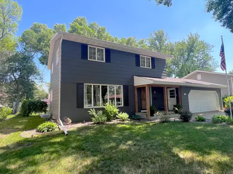 103 Circle Dr, Marshall, MN 56258