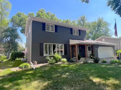 103 Circle Dr, Marshall, MN 56258