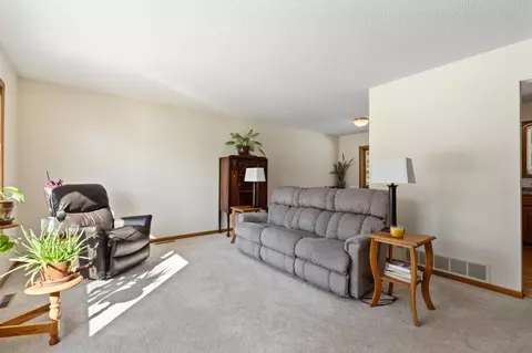 4898 Circle Pines Rd, Baxter, MN 56425 photo 2