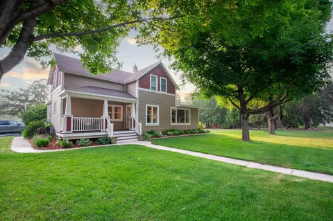 701 Riverside Ave N, Sartell, MN 56377