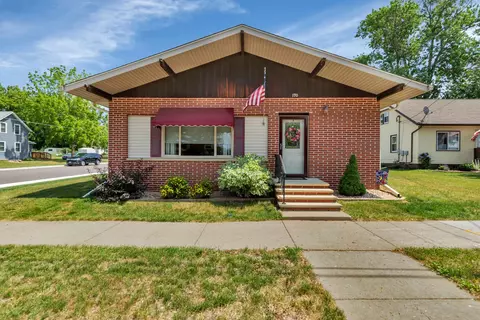 170 6th St, Albany, MN 56307