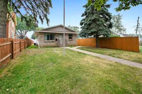 1556 E Beech St E, Saint Paul, MN 55106