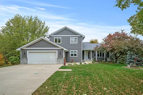 8905 Vernon St, Greenfield, MN 55373