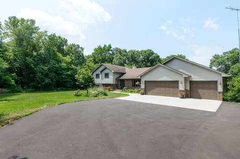 21555 Fireside Ct, Cold Spring, MN 56320