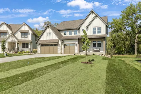 11729 Azure Cir, Inver Grove Heights, MN 55077