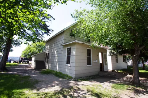 217 Conley Ave S, Thief River Falls, MN 56701