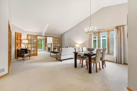 7542 Silver Lake Rd, Mounds View, MN 55112