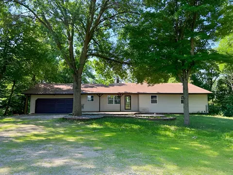 322 Rolling Meadows Ln, New Prague, MN 56071