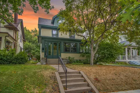 1129 Laurel Ave, Saint Paul, MN 55104
