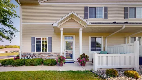 5992 Sandcherry Pl NW, Rochester, MN 55901