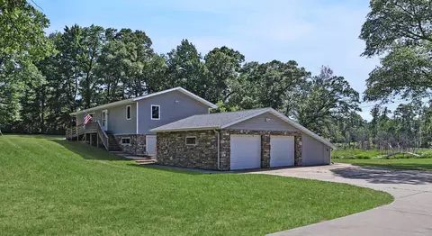 19145 Love Lake Rd, Brainerd, MN 56401
