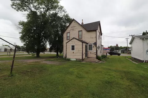 12 E Thorpe Ave, Ada, MN 56510 photo 3