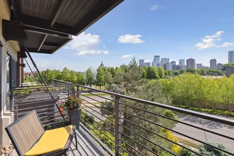 48 Groveland Ter #B115, Minneapolis, MN 55403
