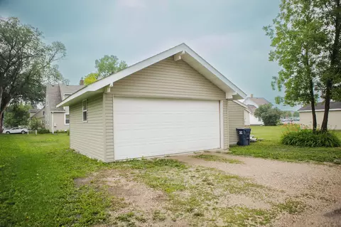 109 E 7th St, Morris, MN 56267 photo 7