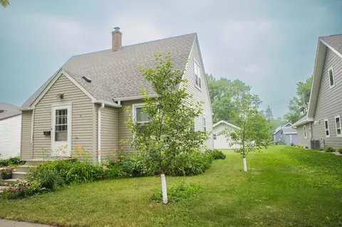 109 E 7th St, Morris, MN 56267 photo 4