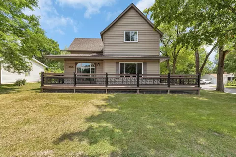 555 2nd Ave SE, Milaca, MN 56353