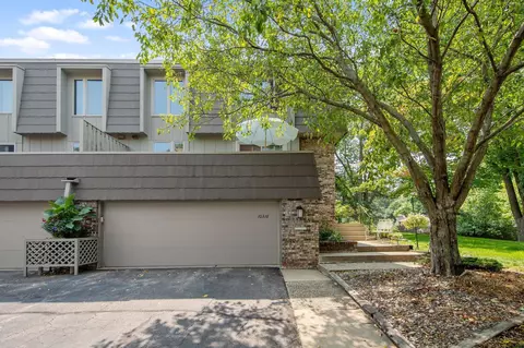 10316 Berkshire Rd, Bloomington, MN 55437