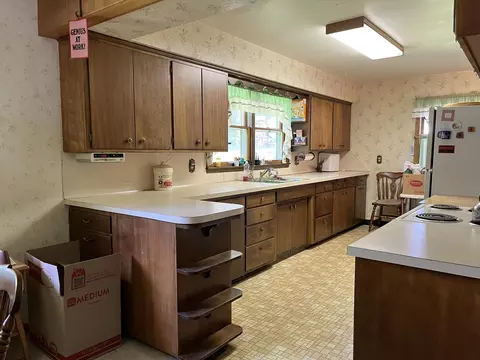 824 Highland Rd, Windom, MN 56101 photo 11