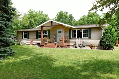 11571 Wilton Bridge Rd, Waseca, MN 56093