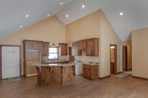130 Ridgeway Path, Walker, MN 56484 photo 2