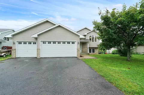 502 5th St N, Montrose, MN 55363