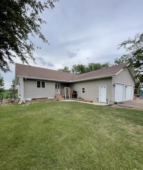 1103 70th Ave, Sherburn, MN 56171