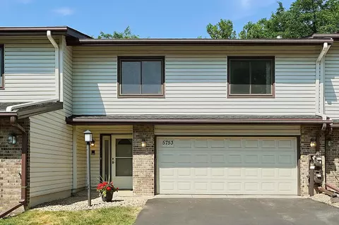 5753 Hyland Courts Dr, Bloomington, MN 55437
